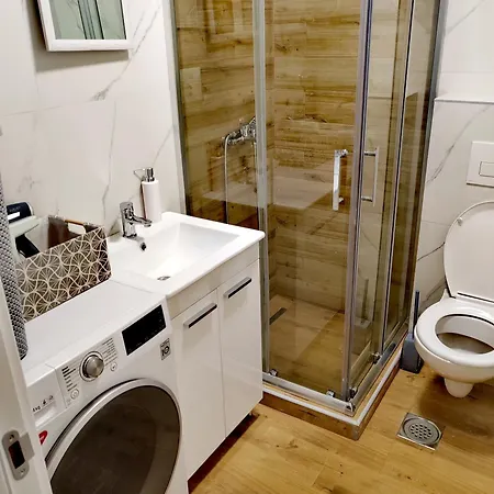 Apartment Lara S